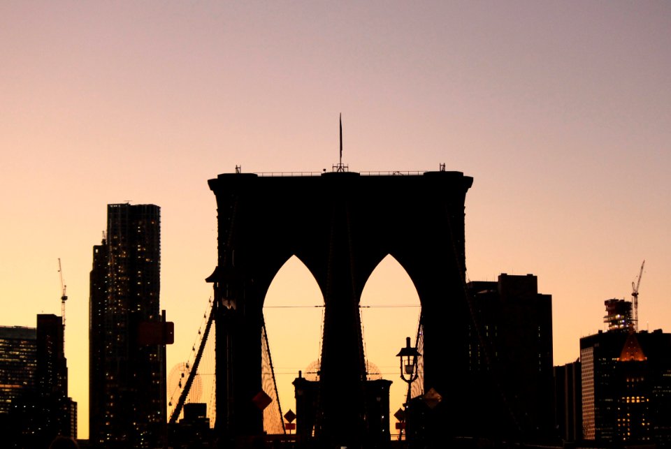Brooklyn bridge, History, Building