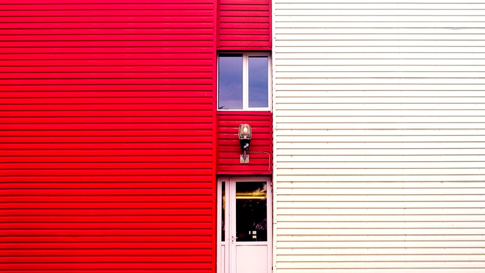 Iai, Romania, Minimalism
