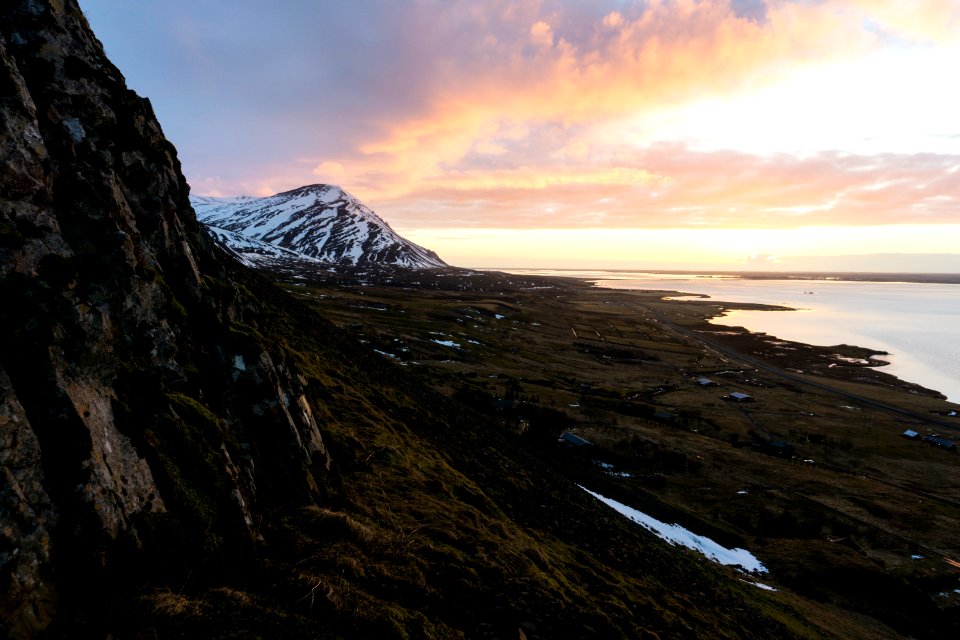 Icel, Borgarnes, Cliff