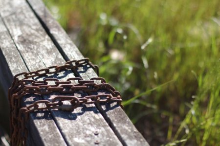 Explore, Field, Chains