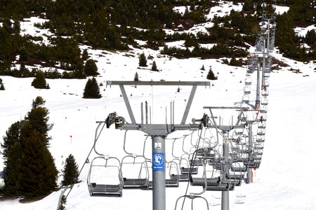 Sit winter skiing