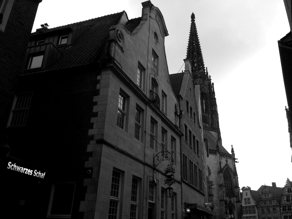 Historic building, Old town, Town house