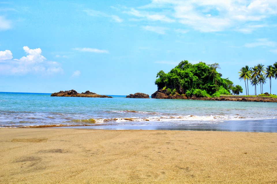 Pelabuhan ratu, Indonesia