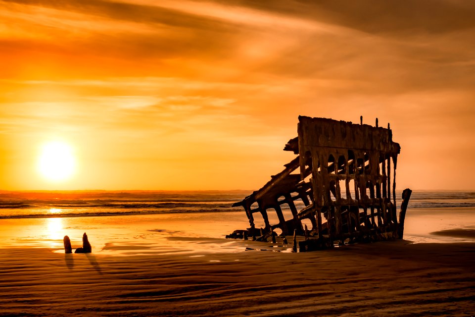 Wreck of the peter iredale, United states, Oregon coast