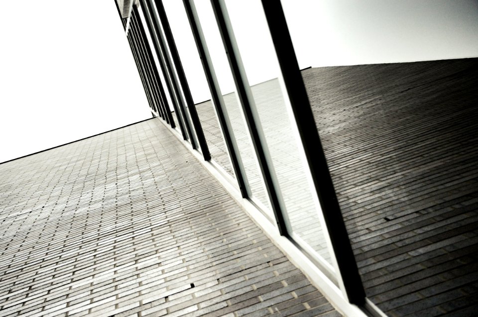 Canada, Worms eye view, Outside