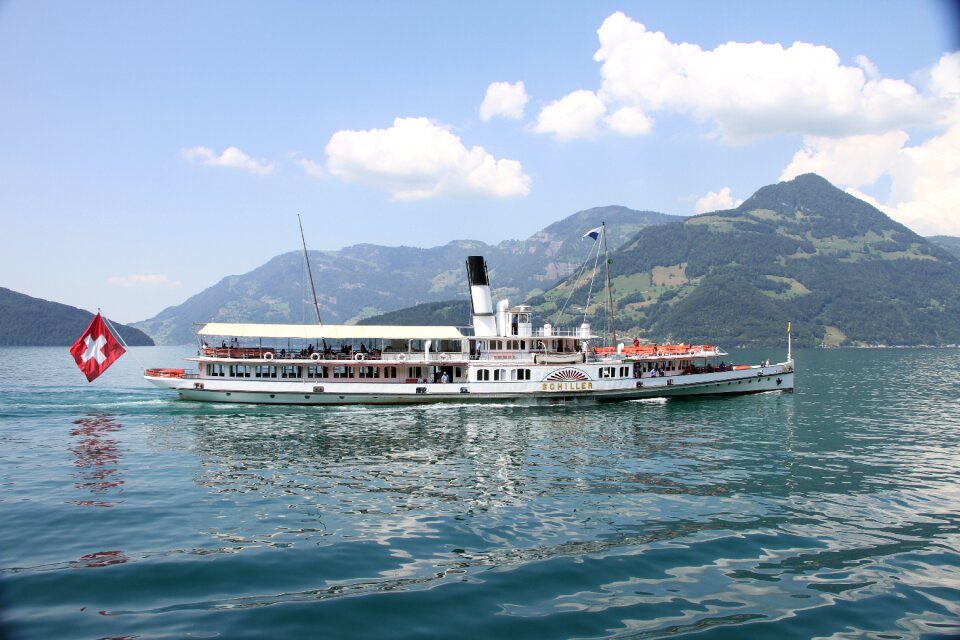 Chimney boat paddle steamer