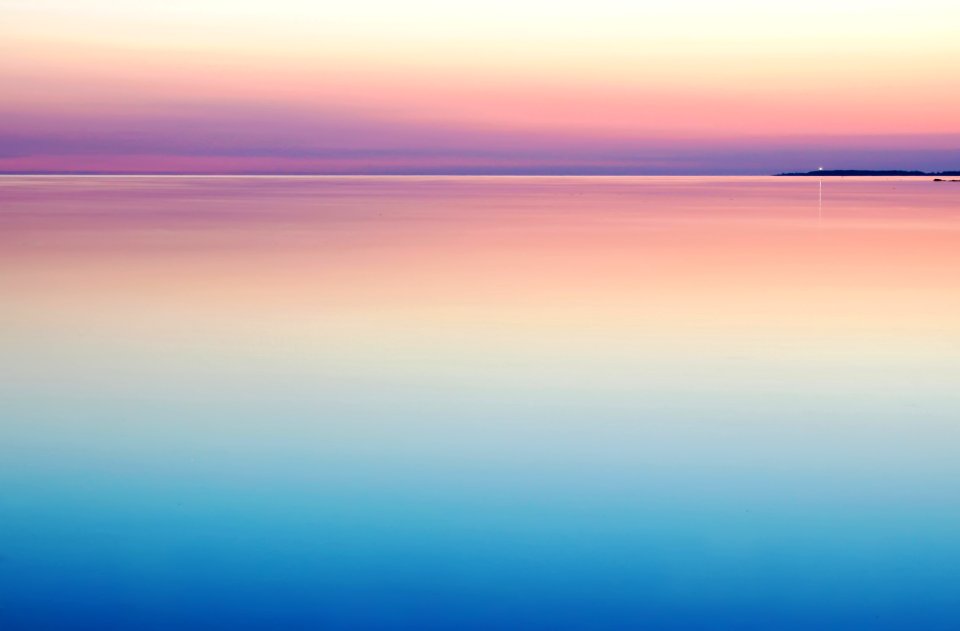 photo of blue and pink sea