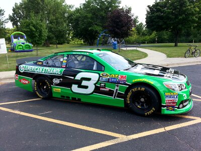 Racer austin dillon 3