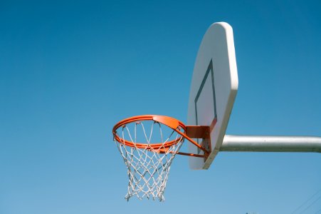 white and orange basketball hoop photo