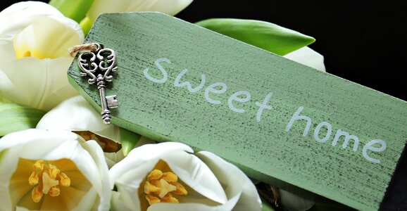 Sweet home key keychain