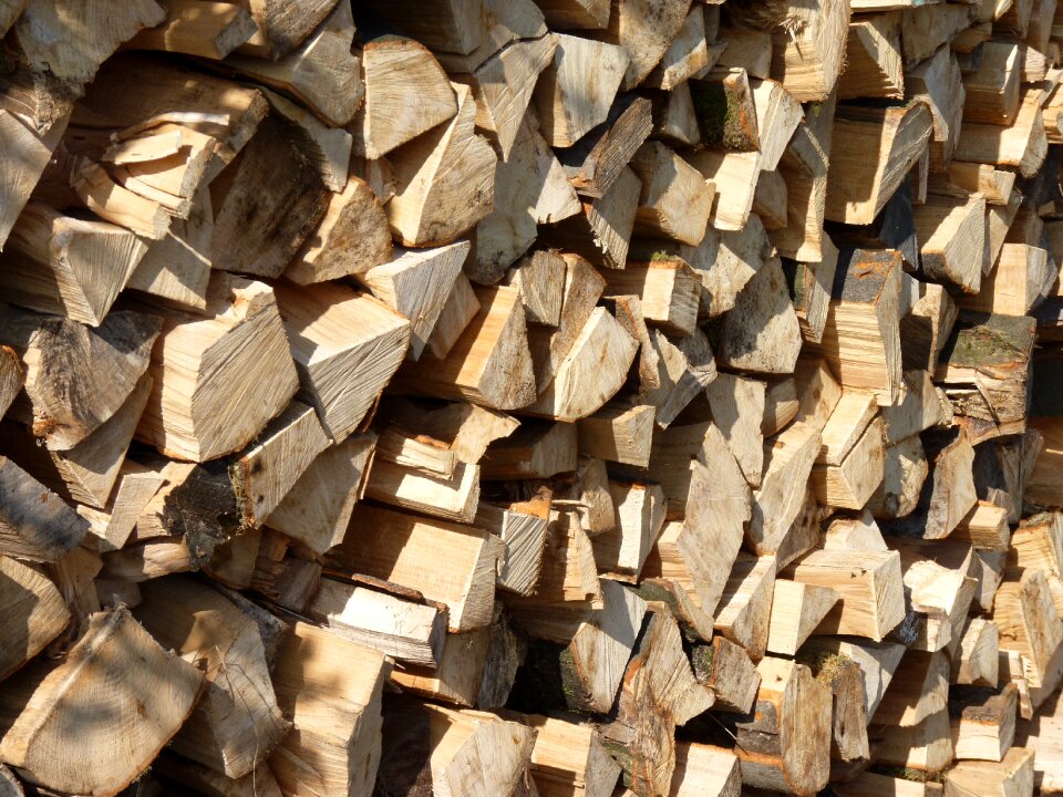Hardwood grain firewood