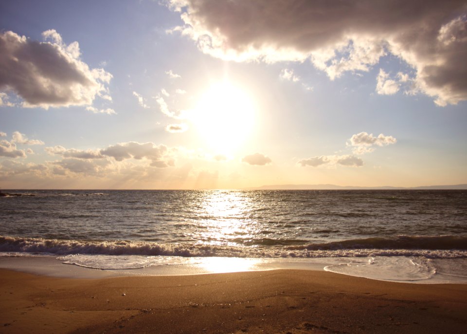 landscape photography of seashore during daytime