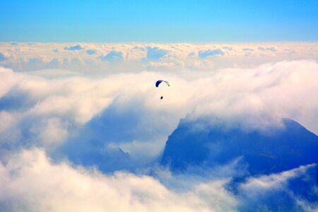 Fly parachute extreme sport