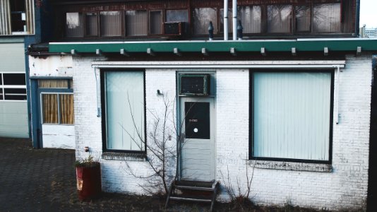 Building, Green, Accent