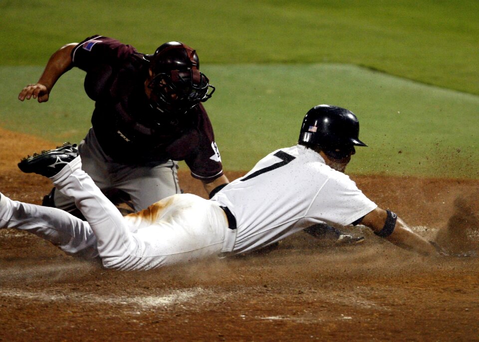 Close play dirt athlete