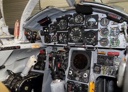 Instrument panel gauges