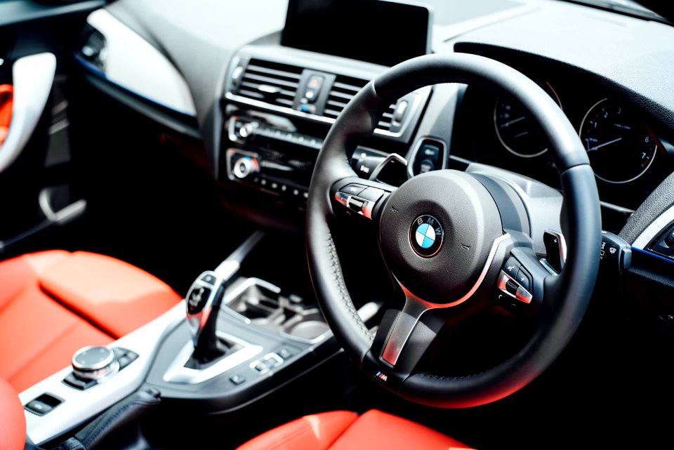 Idrive, Upholstery, Horn