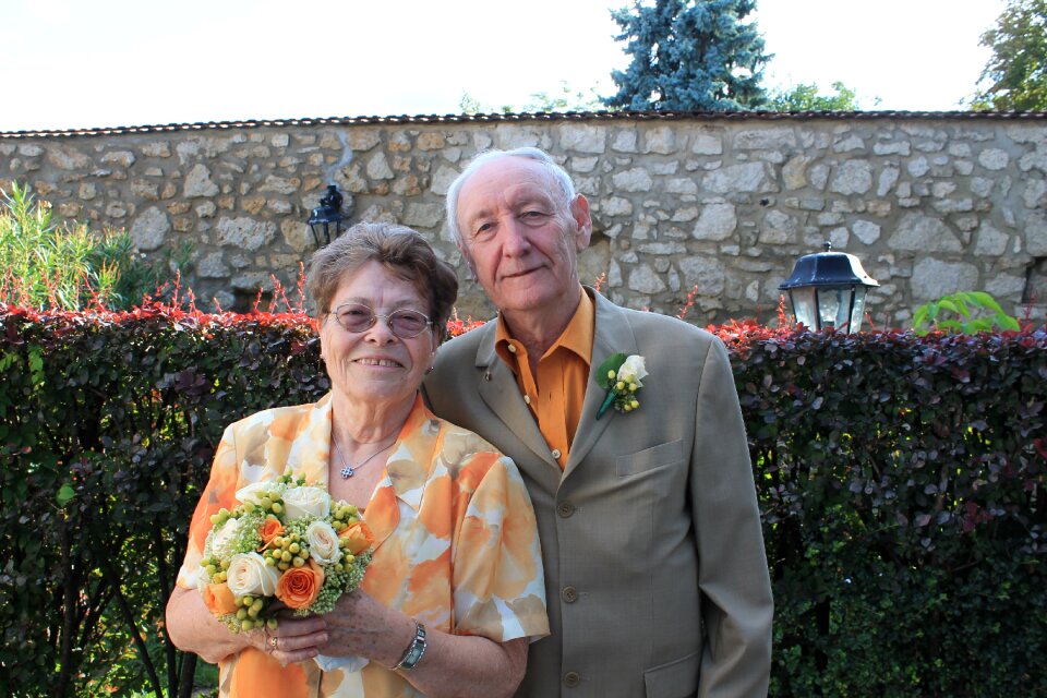 Oma opa and harmony couple