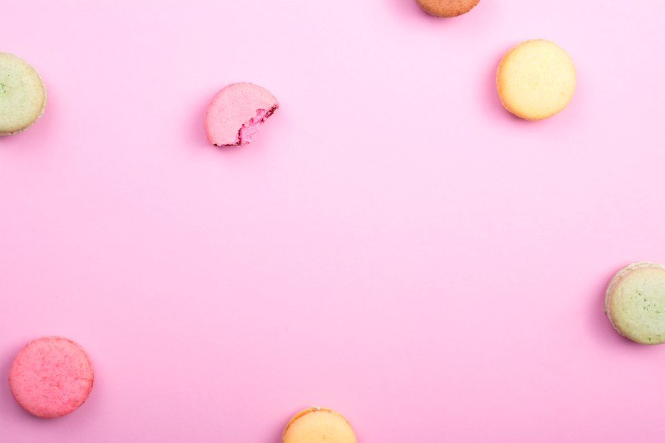 pile of French macaroons