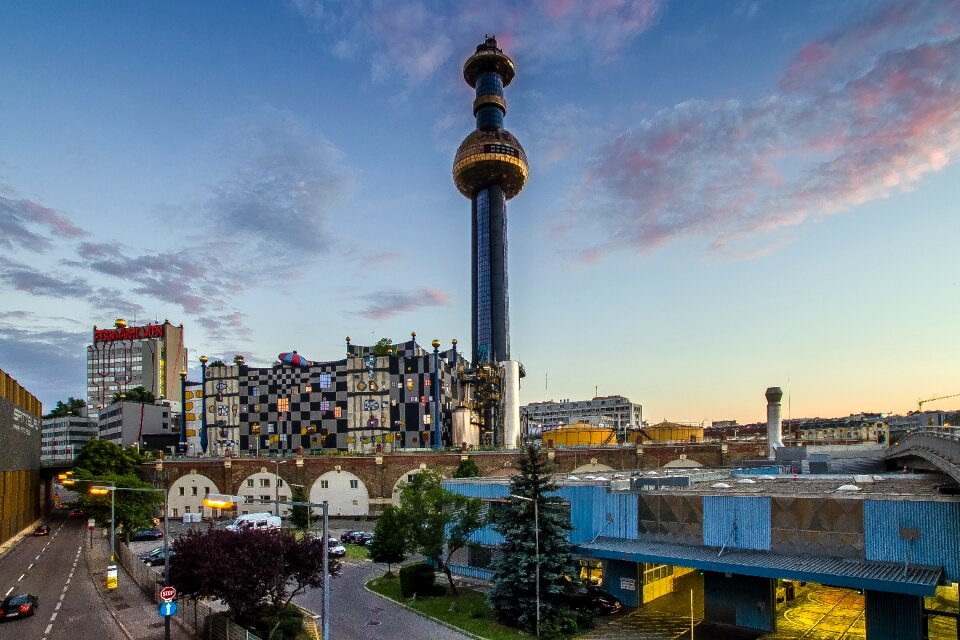 Spittelau waste incineration plant hundertwasser
