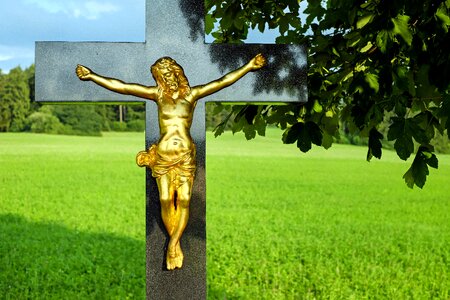 Figure stone cross nature