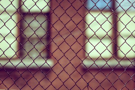 black chain-link fence photo