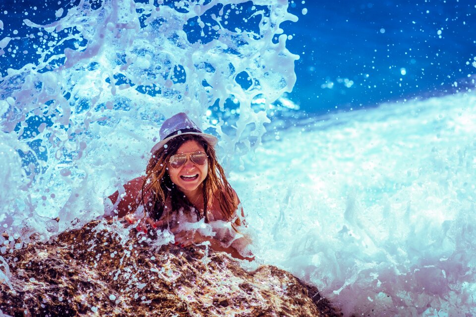 Smiling splash water