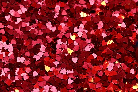 Red red heart shine