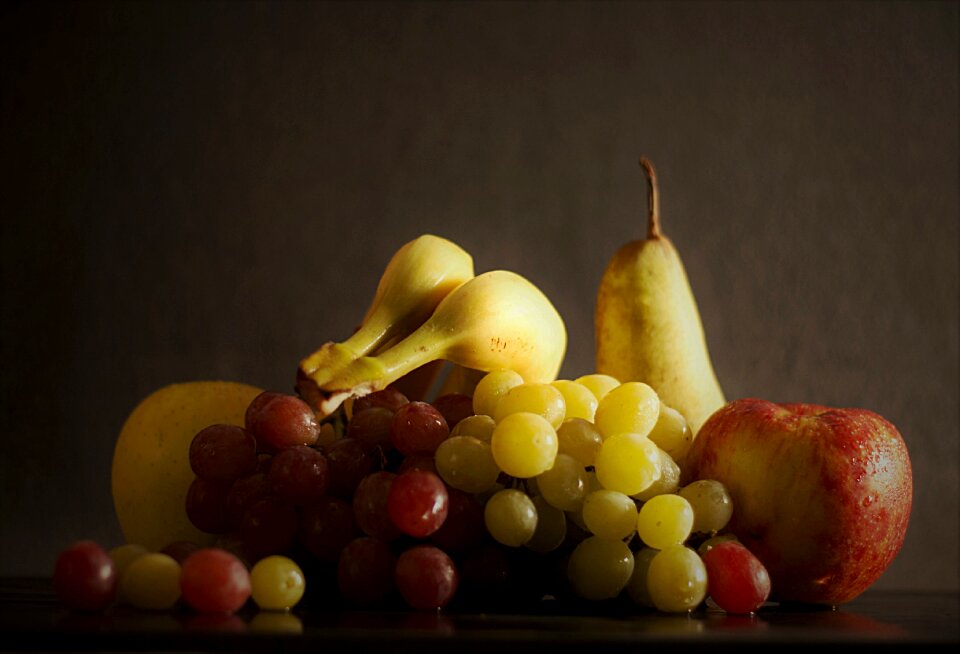 Grapes apple banana