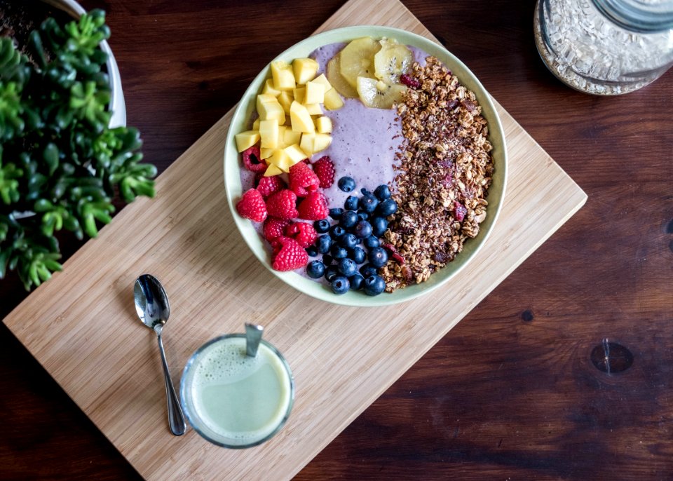 flat lay photography of fruits on plate