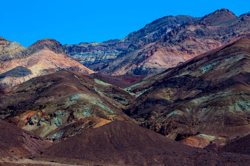 brown mountain ranges during daytime