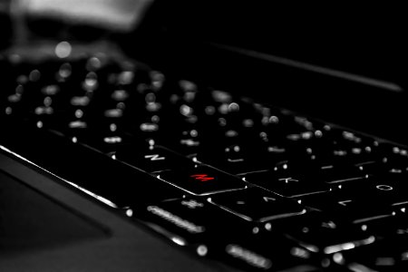 close-up photo of black laptop computer photo