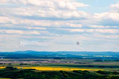 Calgary, Mountains, Snowbirds