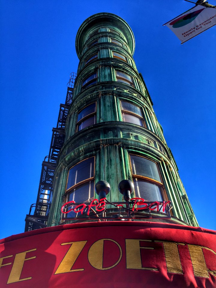 Columbus tower sentinel building, San francisco, United states