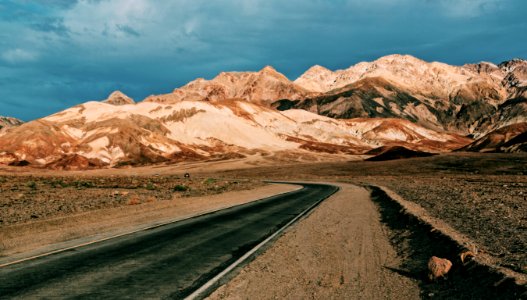 road with mountains photo