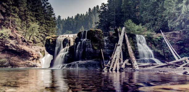Lower lewis river falls, Cougar, United states