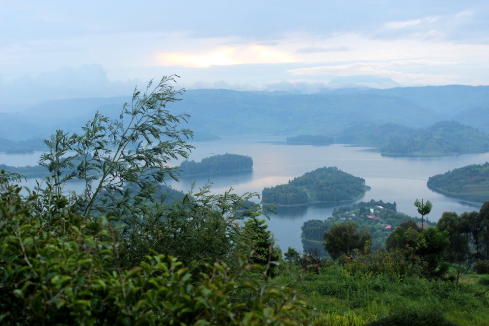 Kabale, Lake, Isl