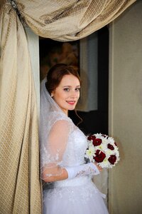 Bouquet girl bride
