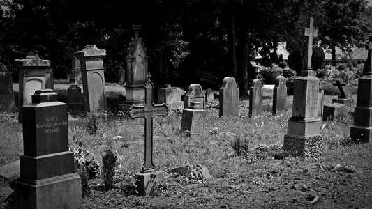 Cross abandoned tombstone photo