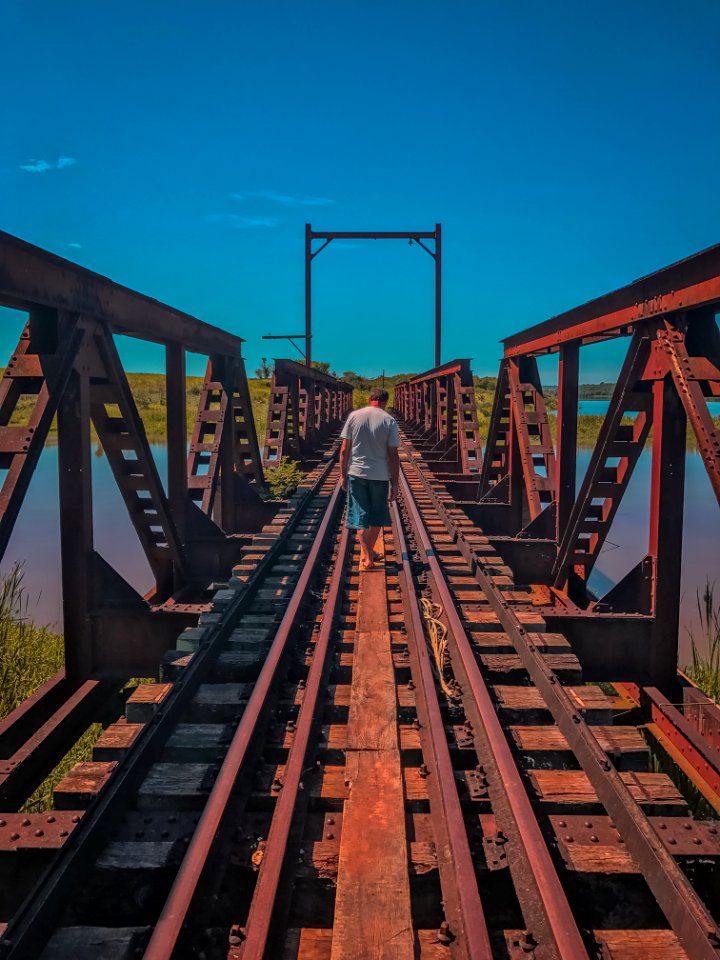 S o paulo, Brasil, Man crossing