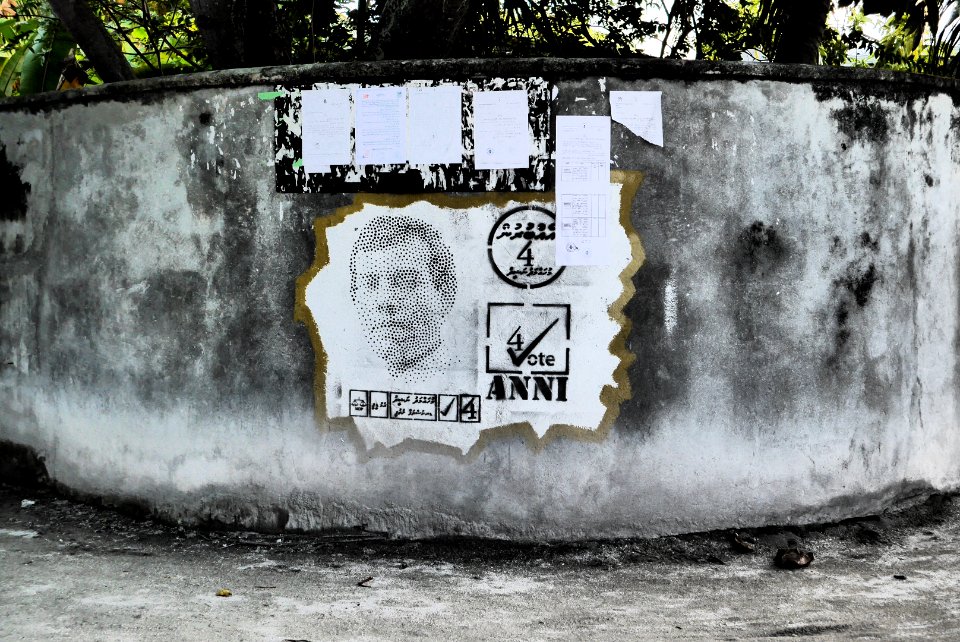 Maldives, Stencil, Street art