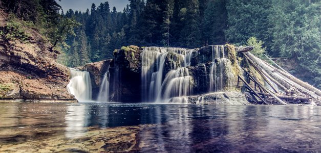 Lower lewis river falls, Cougar, United states