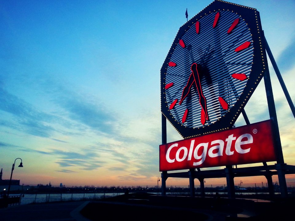 Colgate clock, Jersey city, Hudson river