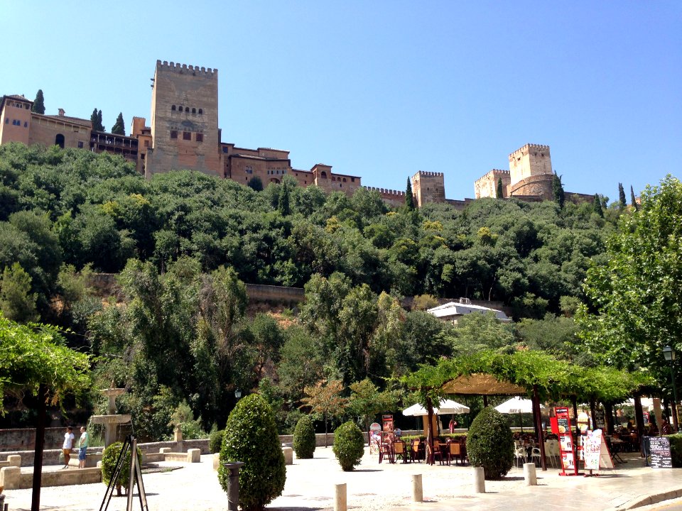 San pedro, Granada, Alusia