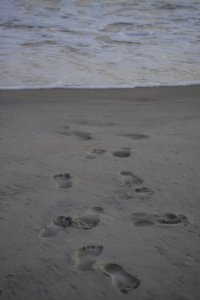Ocean, Foot prints, Footprints