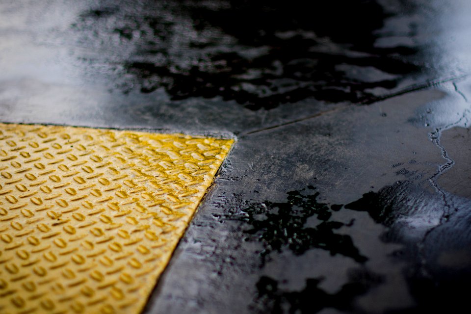 Garage, Background, Wet