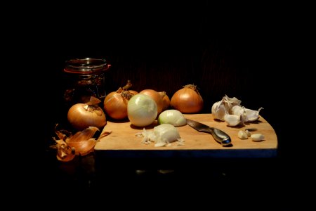Chopping board, Onions, Kitchen photo