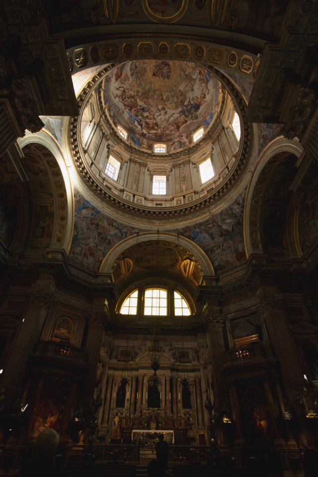 Naples, Italy, Architecture