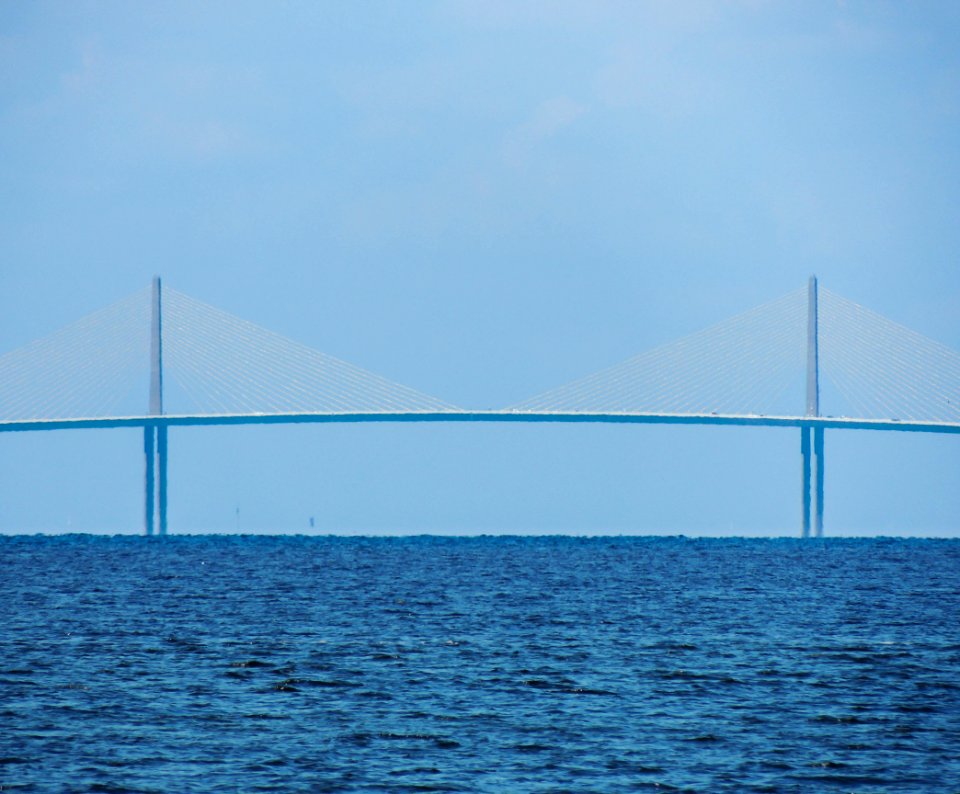 Sunshine skyway bridge, Tampa, United states
