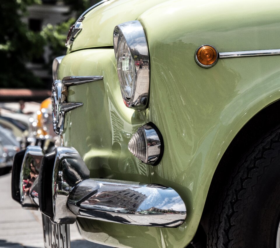 Six hundred vintage antique car